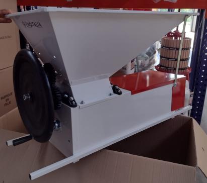 Zdrobitor struguri cu desciorchinator struguri Eno 3 manual smalto